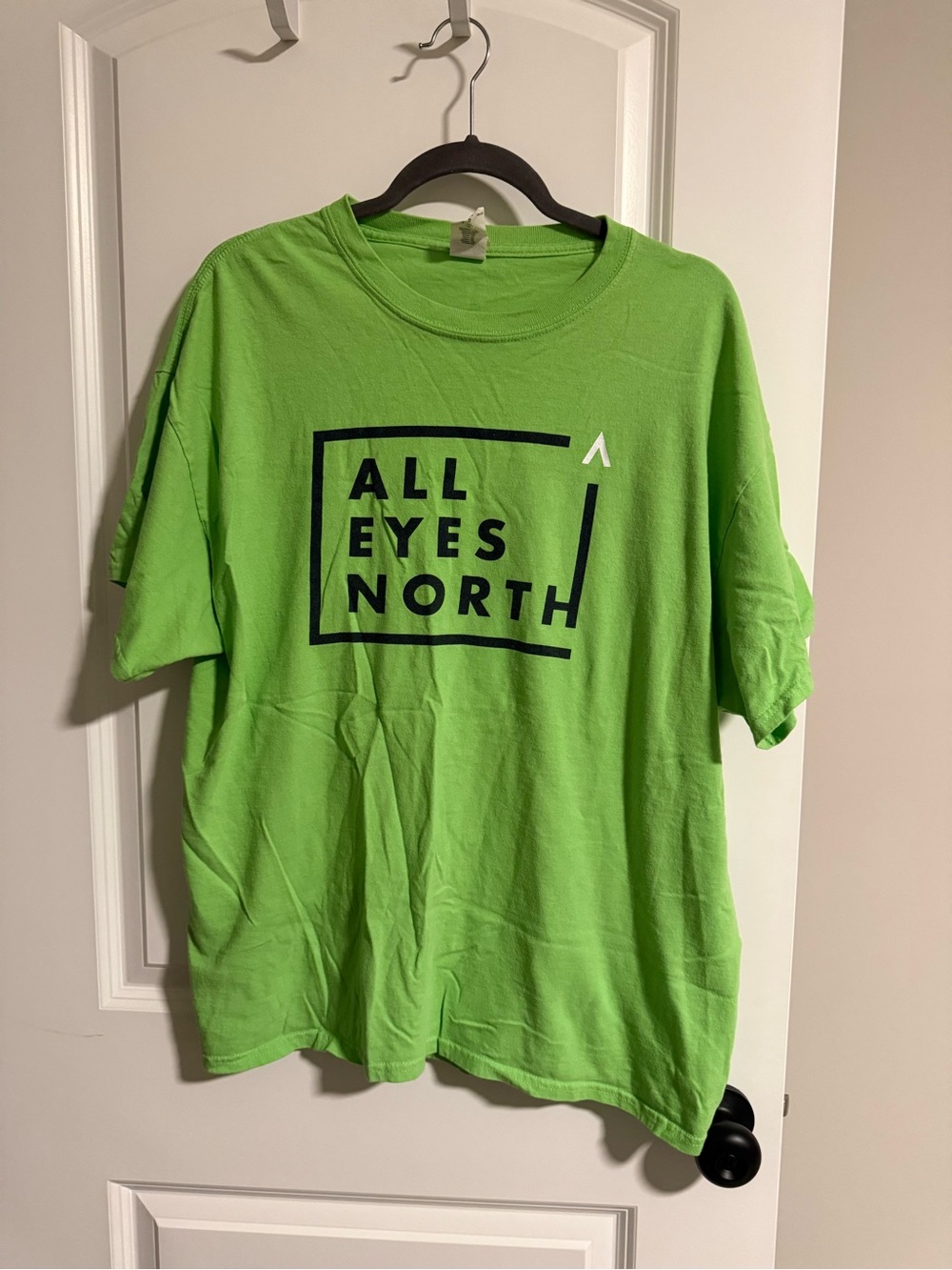Minnesota Timberwolves All Eyes North Shirt size XL